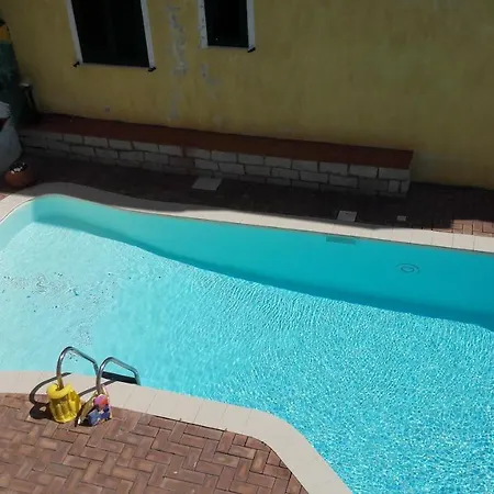 شقة فندقية Borgo Marino 3*