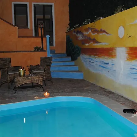 Aparthotel Borgo Marino