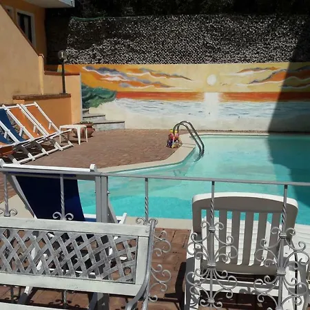 Borgo Marino Aparthotel